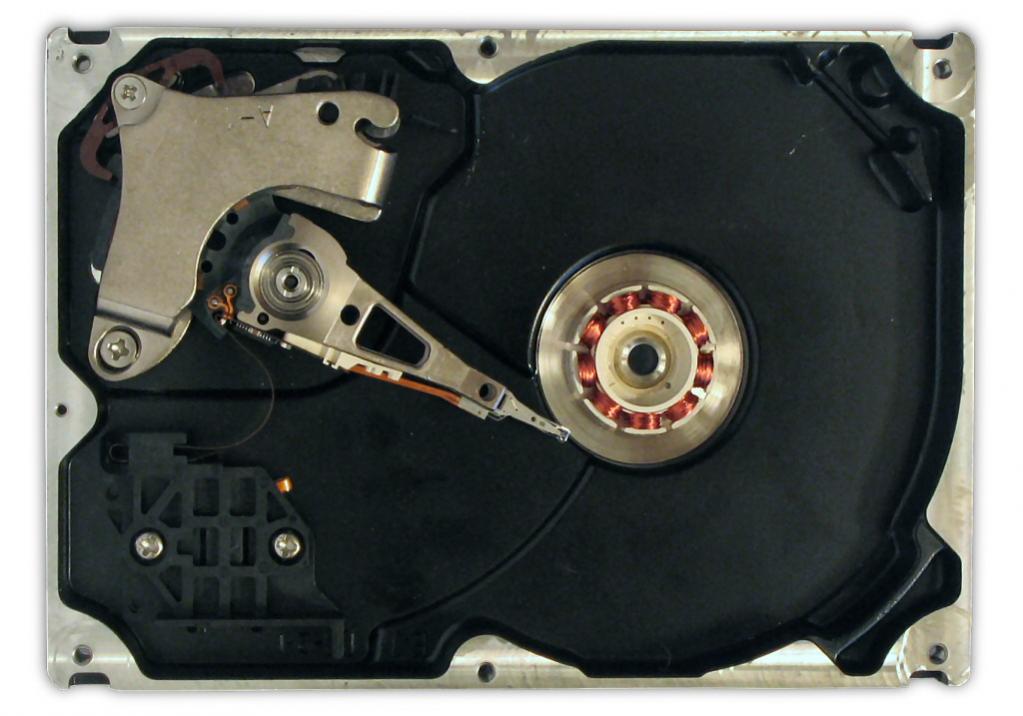 Hard_disk_dismantled.jpg