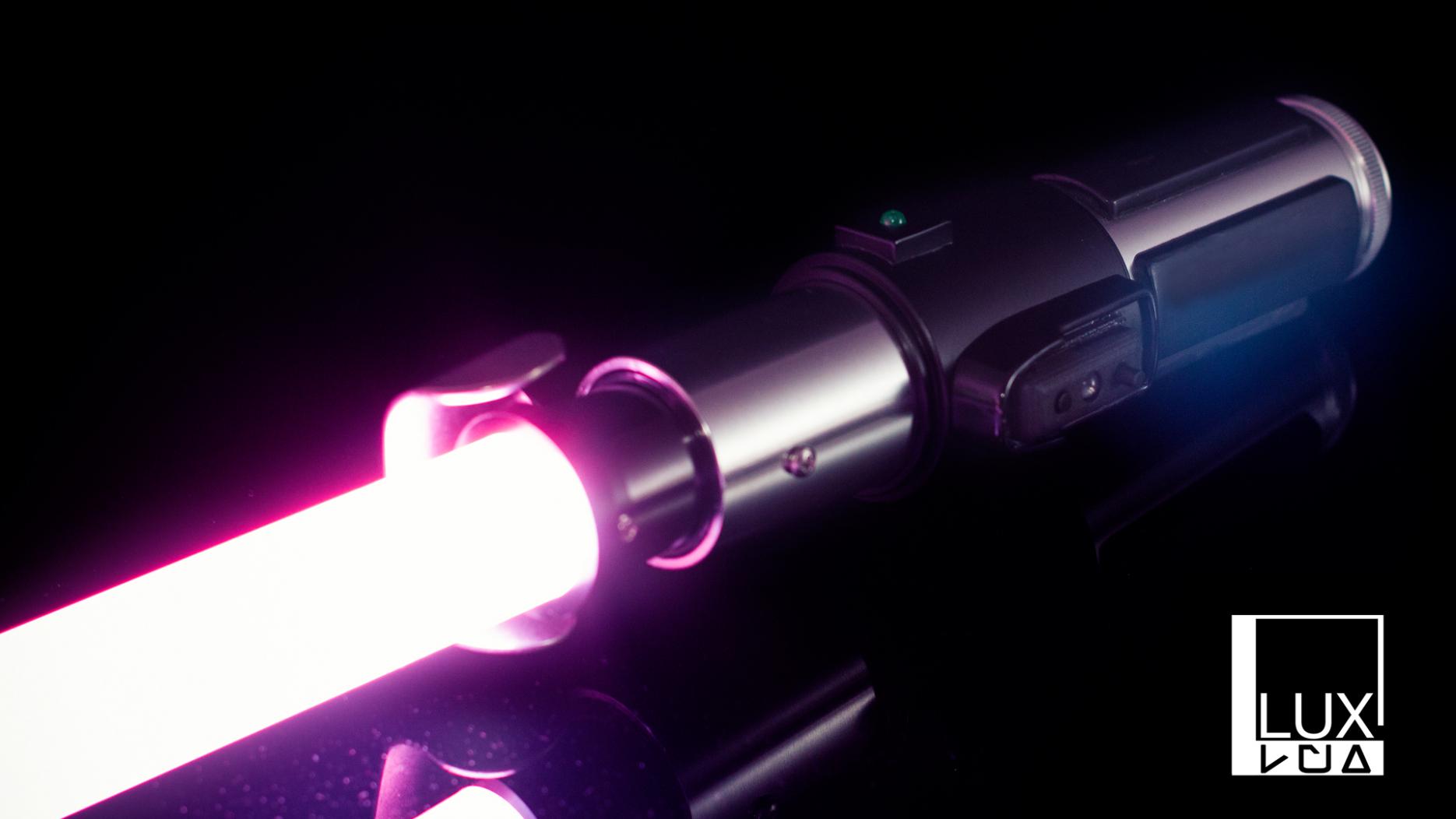 lux_sabers_yoda_pink_2.jpg