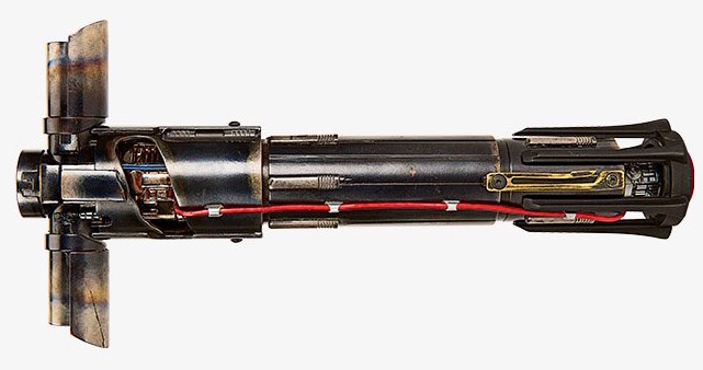 Kylo_Ren's_lightsaber_prop.jpg
