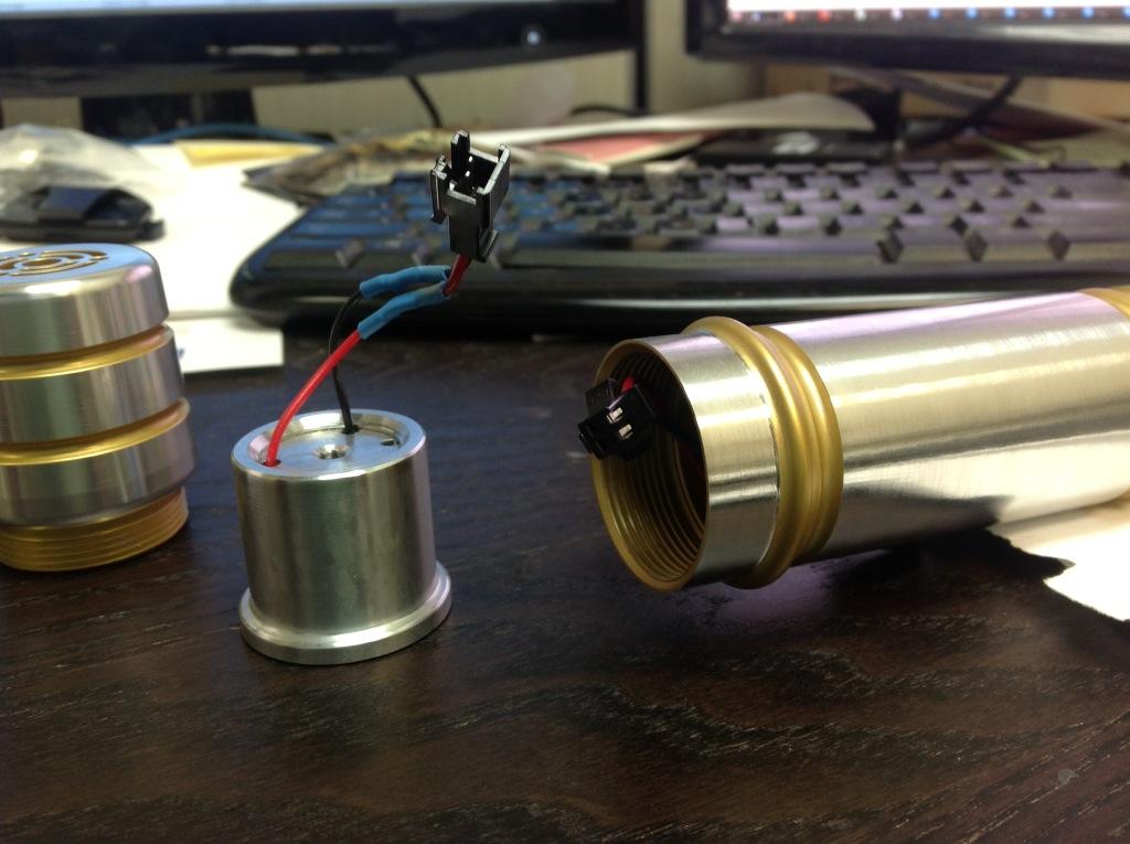 2 pin connector on something.jpg