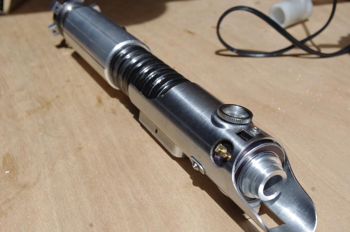 Lightsaer and sonic update 016.jpg